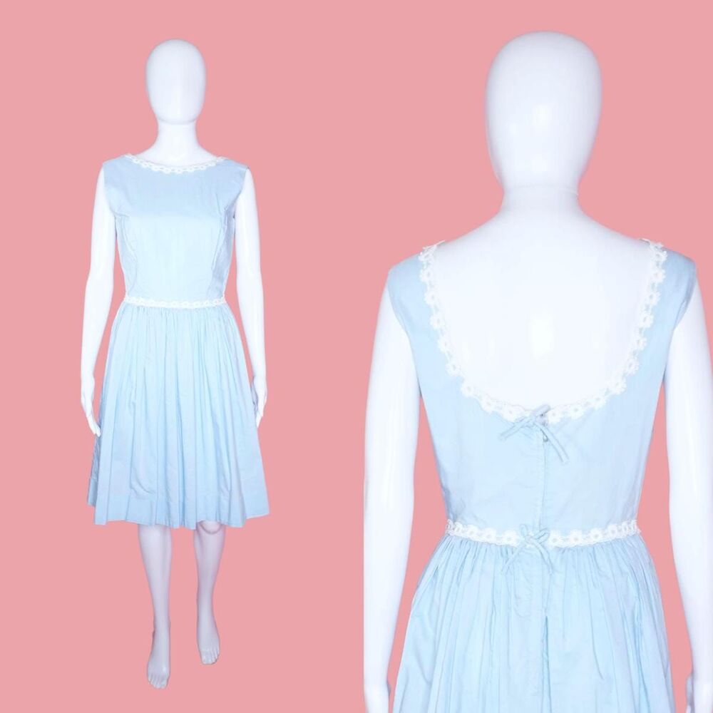 1950s-1960s HELEN WHITING INC. Dress W/Lace Floral Crochet Trim, & Bows. Small